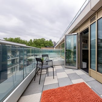 Premium Terrace Studio - Image 8