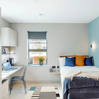 Executive Studio - Image 1