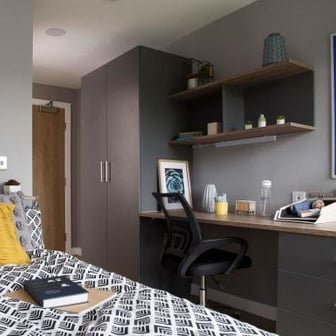 6 Bed Standard Ensuite - Image 1