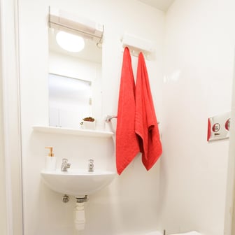 Bronze Ensuite - Image 3