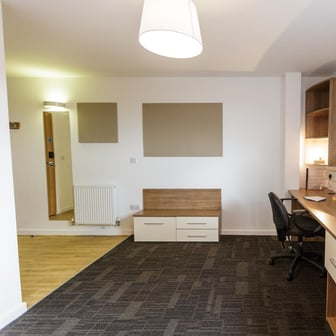 Gold Ensuite - Image 3