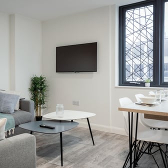 Gold En Suite (Lower Floors) - Image 7