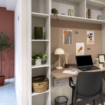 Deluxe Ensuite - Image 4
