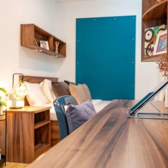 Deluxe Studio with Bath - Image 2
