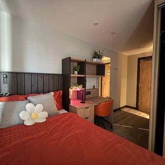 Classic Ensuite - Image 15