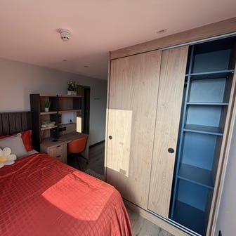 Classic Ensuite - Image 16