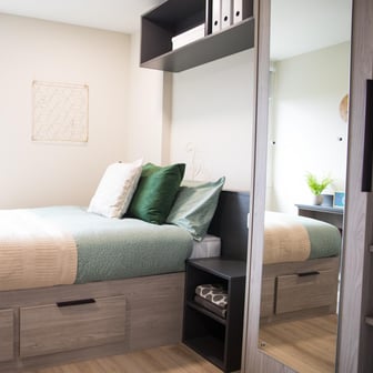 2 Bed Apartment - Image 7