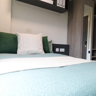 2 Bed Apartment - Image 8