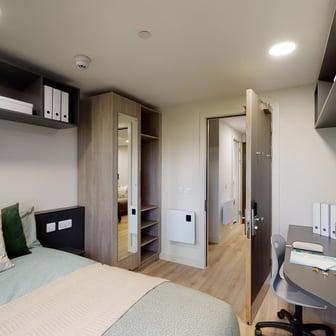 2 Bed Apartment - Image 26