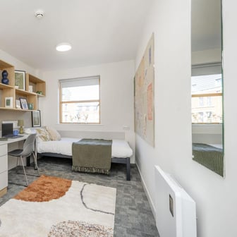 Classic Ensuite - Image 1