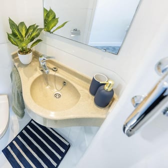 Classic Ensuite - Image 3