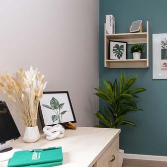 Gold En Suite - Image 4