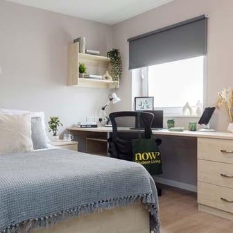 Gold En Suite - Image 2