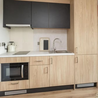 Bronze Plus Studio - Image 1