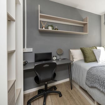 1 Bed Apartment - Image 1
