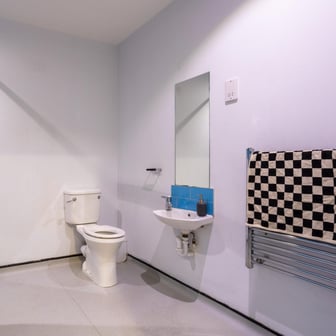 Gold Accessible Studio - Image 2