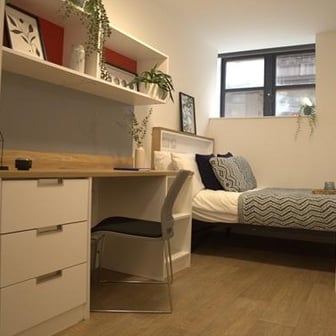 Silver Ensuite - Image 3