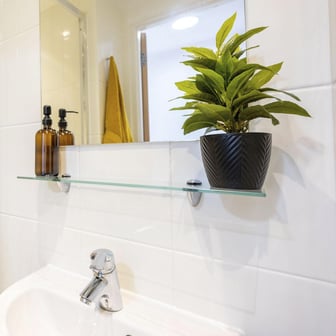 Silver Ensuite - Image 4