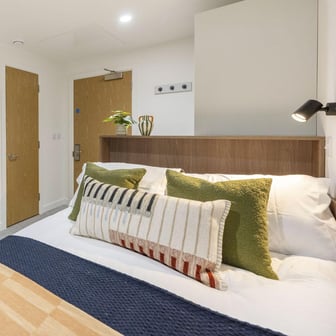 Classic Plus Ensuite - Image 1