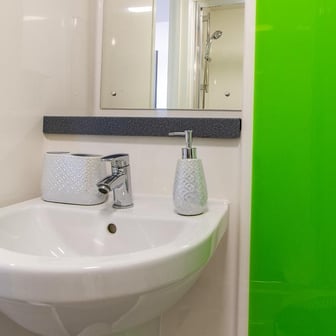 Standard Ensuite bathroom