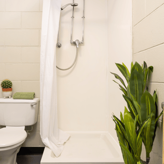Classic Ensuite - Image 3