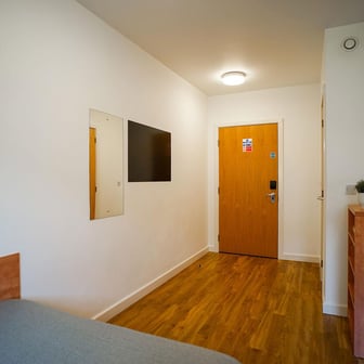 Gold Ensuite