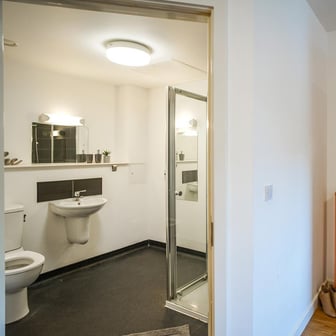 Platinum Ensuite