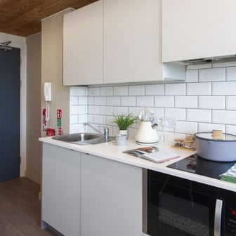 Two Bed Loft Apartment - Image 3