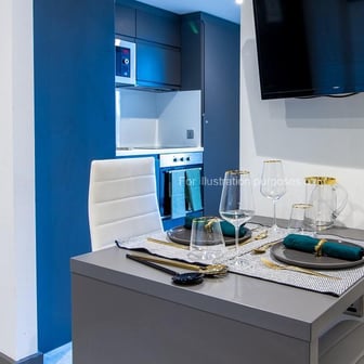 Premium 2 Bed Apartment - Image 4