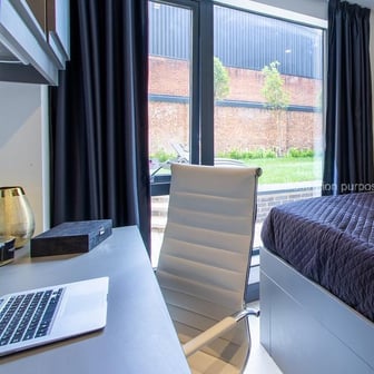 Premium 2 Bed Apartment - Image 1