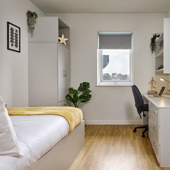Gold Ensuite Room
