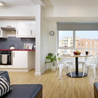 Shared Kitchen, Living