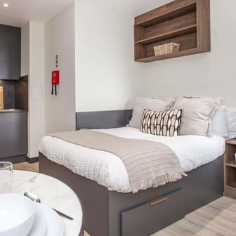 Luxury Studio - Sea View - Image 1