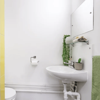 Standard Ensuite - Image 3