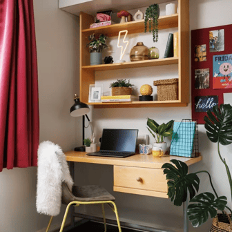 3 Bed Flat - Image 1