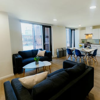 Silver En Suite - Image 10