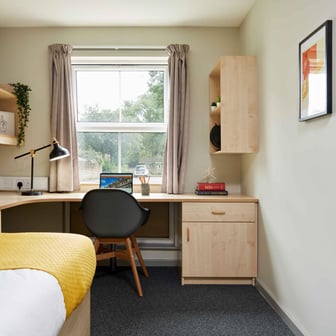 Standard En-suite - Image 2