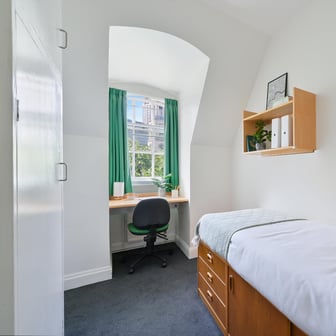 Bronze Ensuite (Mid Fl) - Image 2