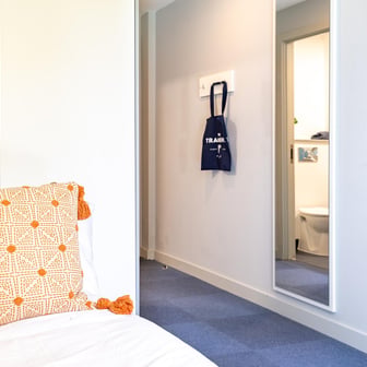 Classic Ensuite - Image 11
