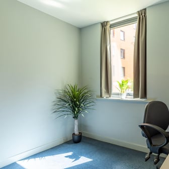 Gold Ensuite - Image 6