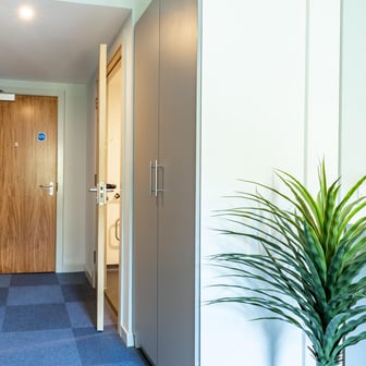 Gold Plus Ensuite - Image 11
