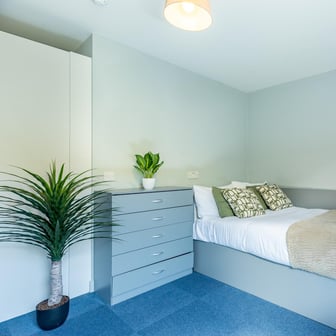 Gold Plus Ensuite - Image 13