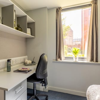 Silver Ensuite - Image 6