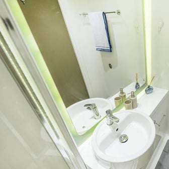 Platinum 2 Bed Flat - Image 2