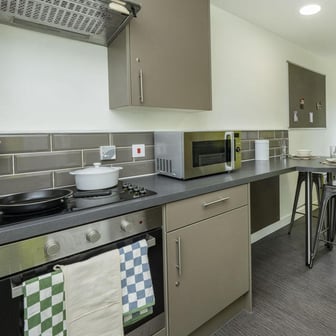 Platinum 2 Bed Flat - Image 1