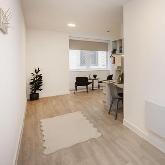Luxury Studio - Image 5
