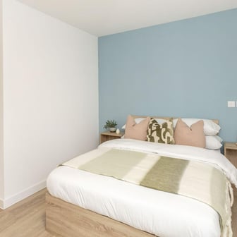 Luxury Studio - Image 1