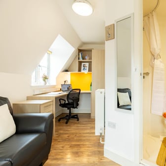 Top Floor Classic Studio - Image 2