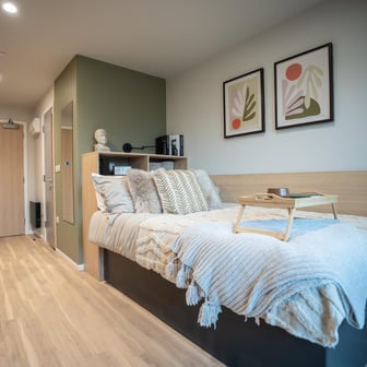 Classic Studio, Standard Floors - Image 1