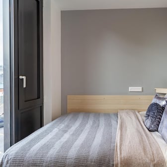 Penthouse Classic Plus 4 Bed Ensuite - Image 1
